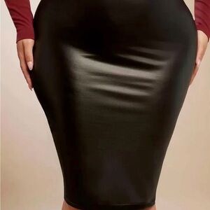 SHEIN Sleek Black Pencil Skirt